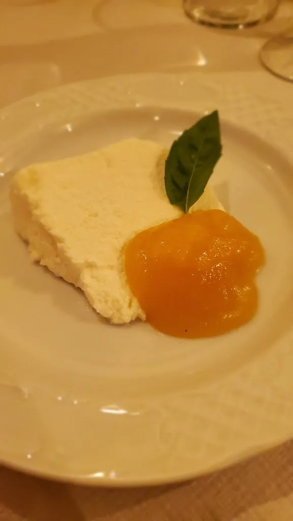 Kun Zhang_Margalef Ca Calbet Casa Rural_Margalef_review