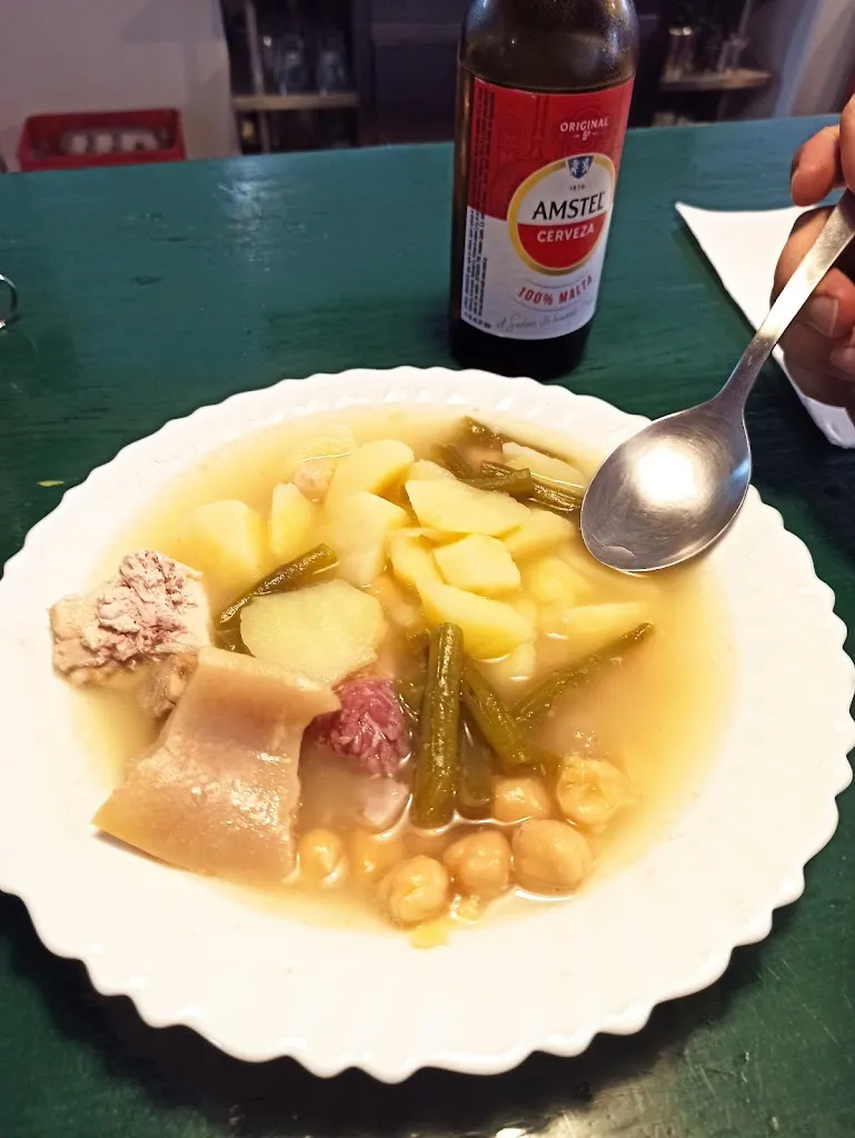 Menu_Bar Entre Amigos_Lucainena de las Torres_image_6