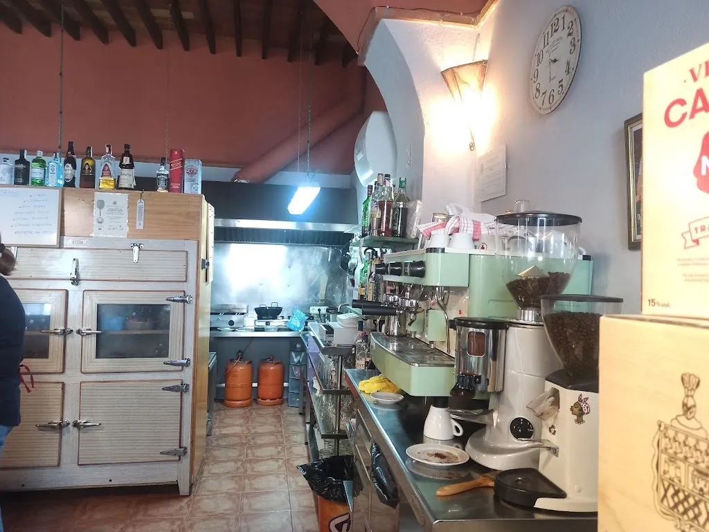 Bar Entre Amigos restaurant à Lucainena de las Torres