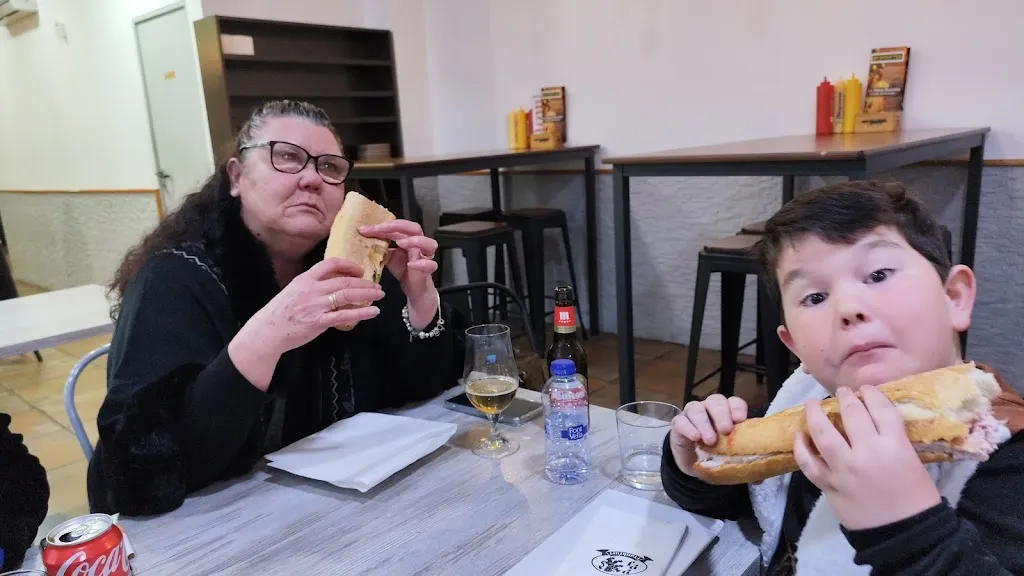 Javier candalija_Bar La Nova Rambla_Llorenç del Penedès_review