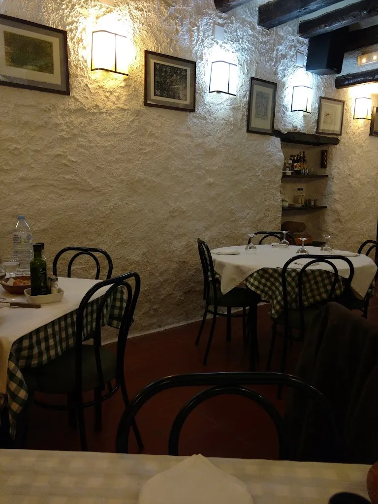 Can Baró restaurant in Masllorenç