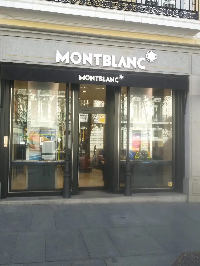 Boutique Montblanc Madrid_Montblanc_slider_image_1