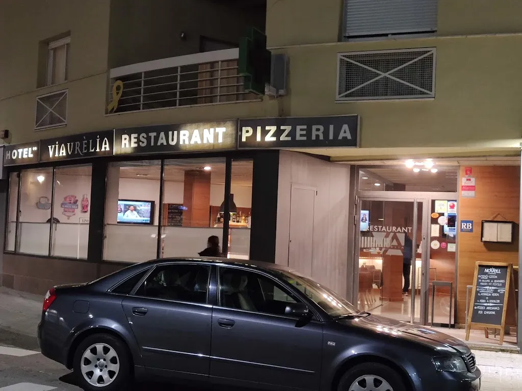 Restaurant Pizzeria Viaurèlia_Montblanc_slider_image_1