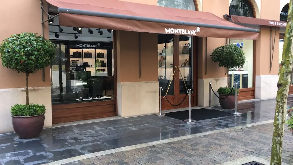 Boutique Montblanc - Las Rozas Village_Montblanc_slider_image_2