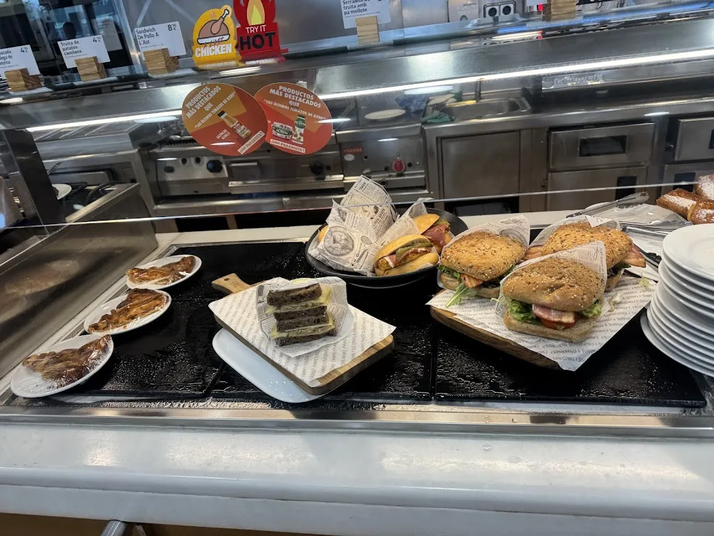 Àrea de servei Montblanc_Montblanc_slider_image_3