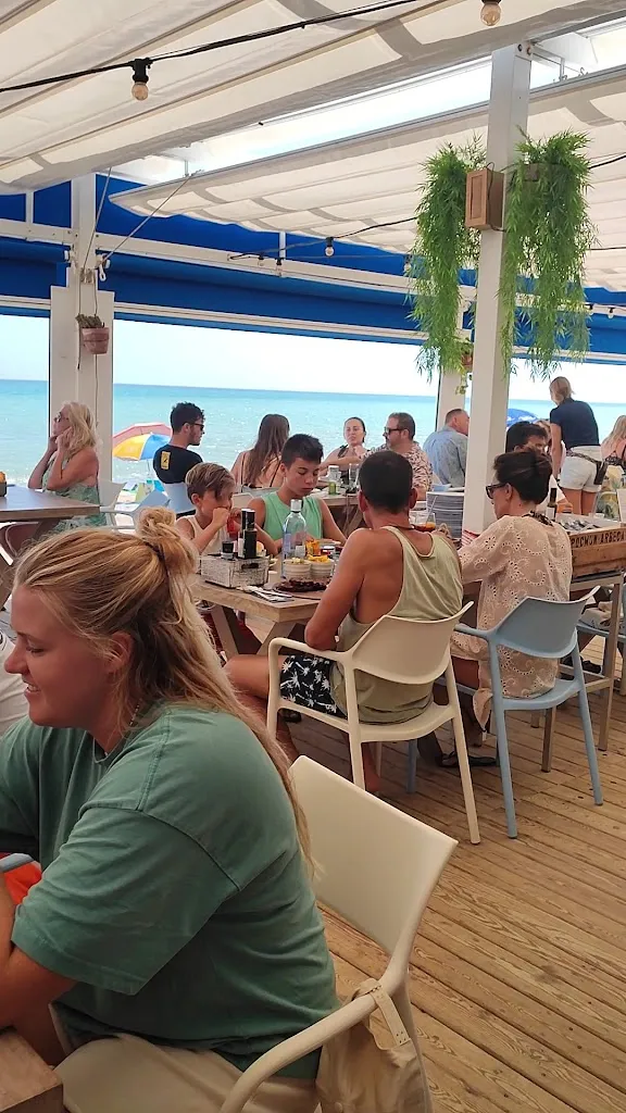 Restaurante Friends_Mont-roig del Camp_slider_image_2