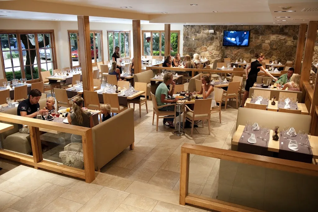 Restaurant Terassa Camping Mont-Roig restaurant in Mont-roig del Camp