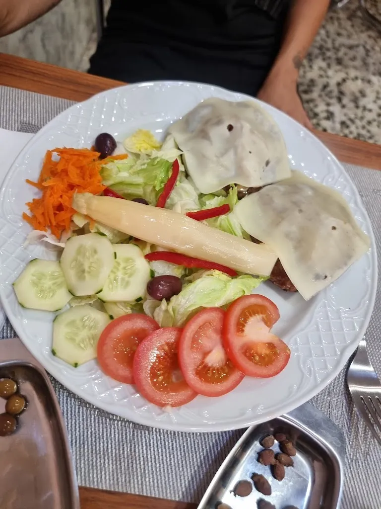 Sascha Nomads _Bar Mont-roig_Mont-roig del Camp_review