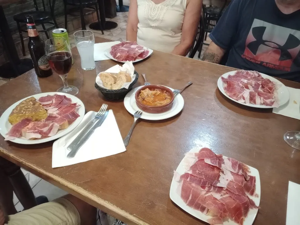 Taverna Casa Corazon_Móra la Nova_slider_image_2