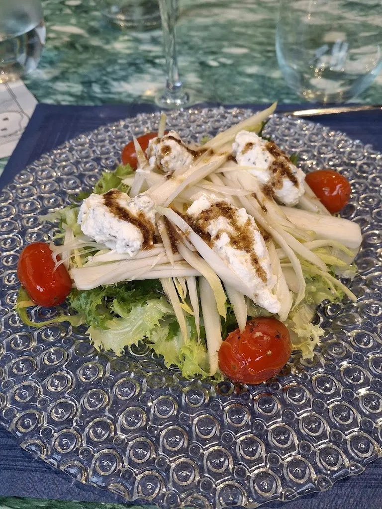 therese strand_Hostal La Creu_Móra dEbre_review