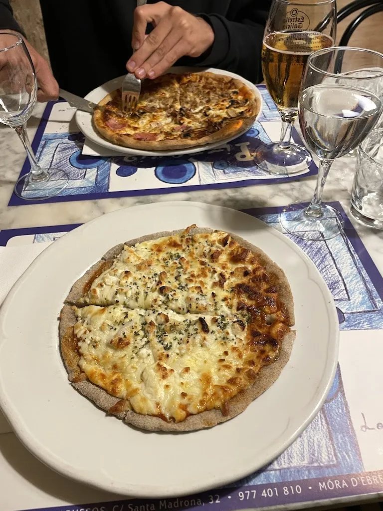 zoe van der laan_Restaurant Caruso'S_Móra dEbre_review