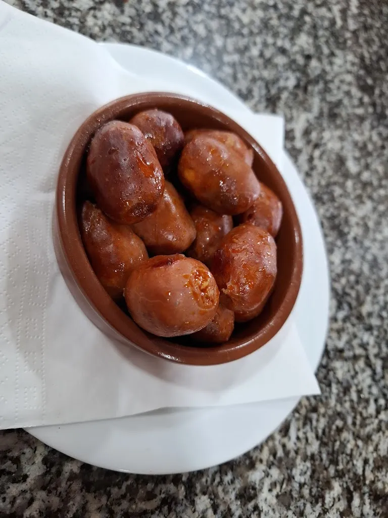 Menu_Entre tapes i llesques -bar piscina-_Pallaresos_image_6