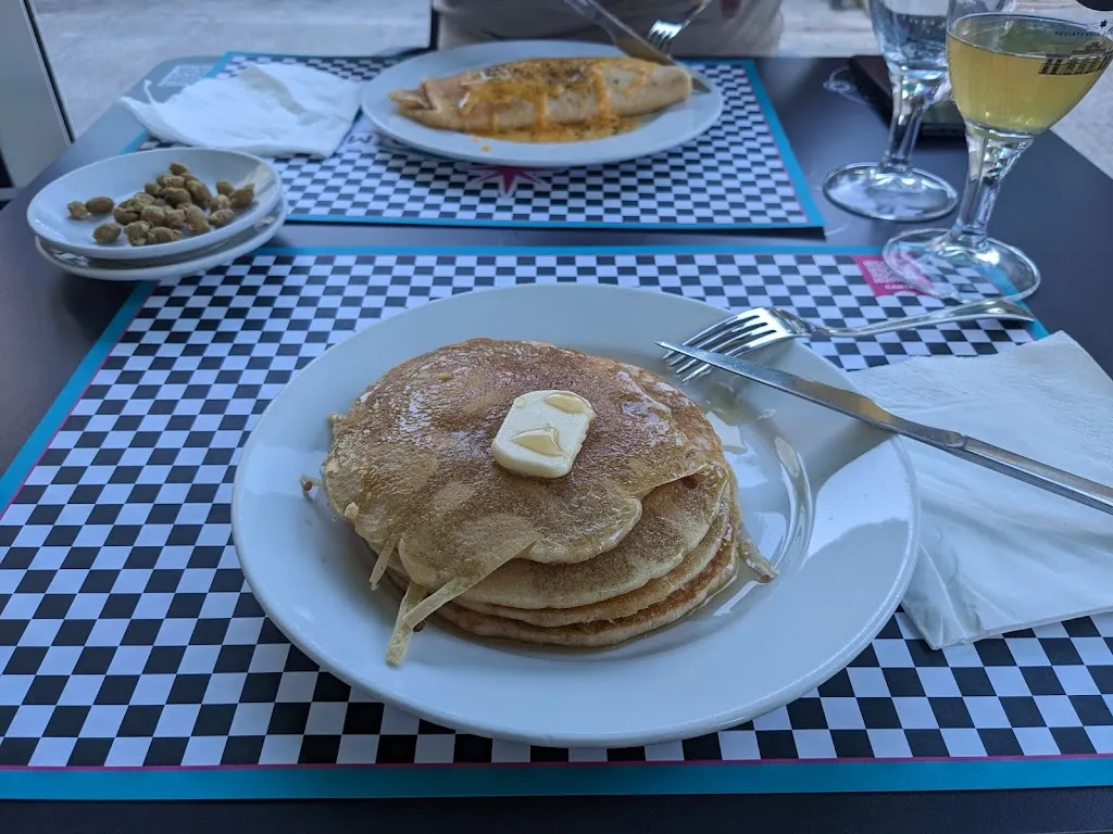 Menu_Bar Shield_Pallaresos_image_7