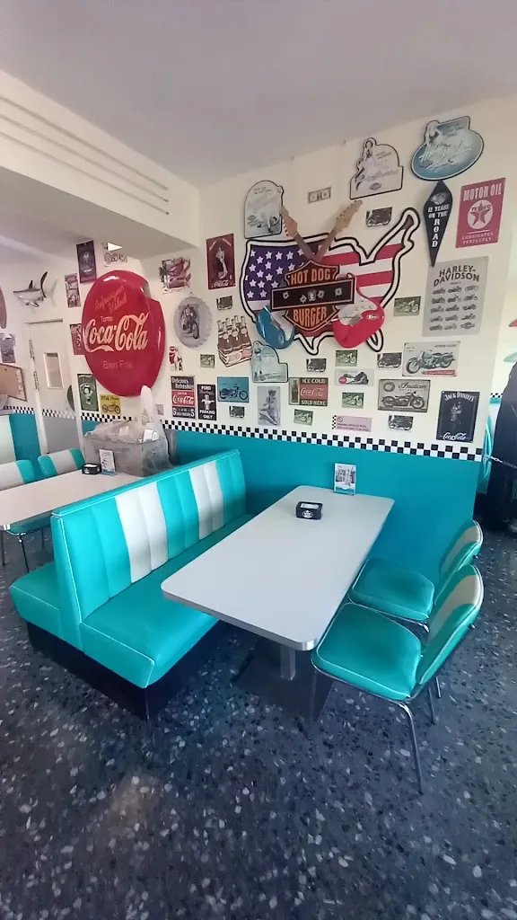 Bar Shield_Pallaresos_slider_image_2