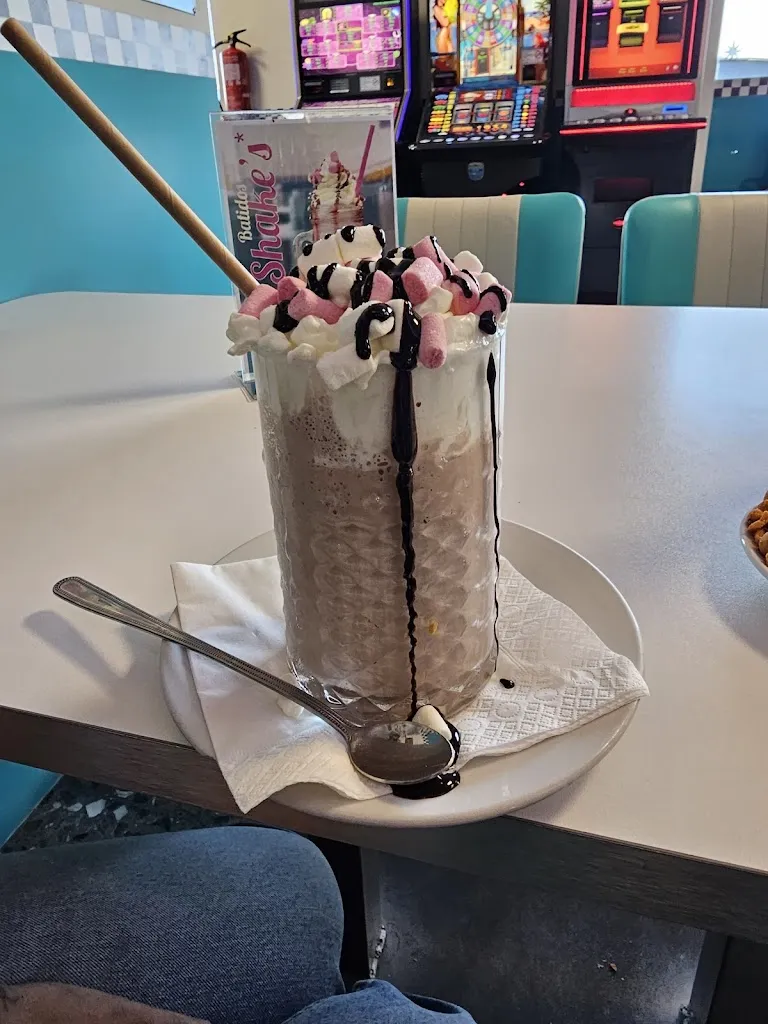 Bar Shield_Pallaresos_slider_image_3