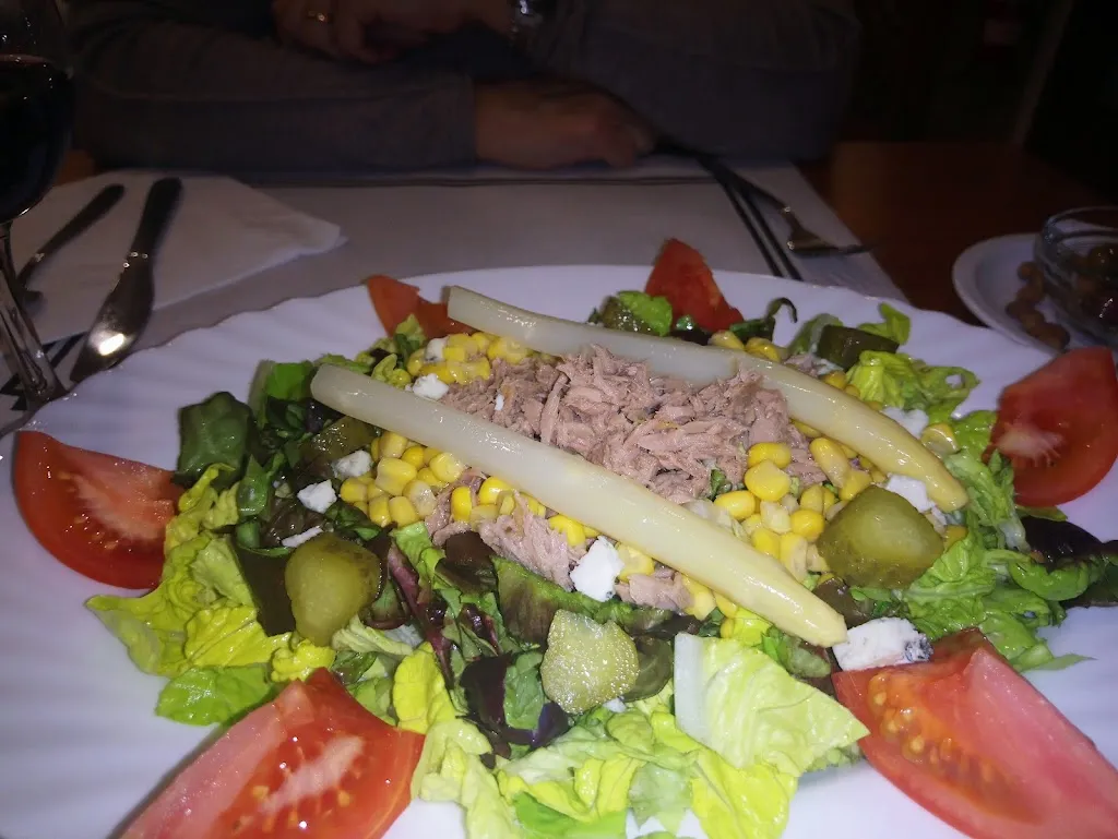 Nacho Guindulain_A la Parra bar del Casal Municipal_Nou de Gaià_review