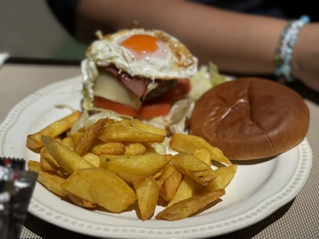 Scott Cogburn_Restaurante Goa_Nou de Gaià_review