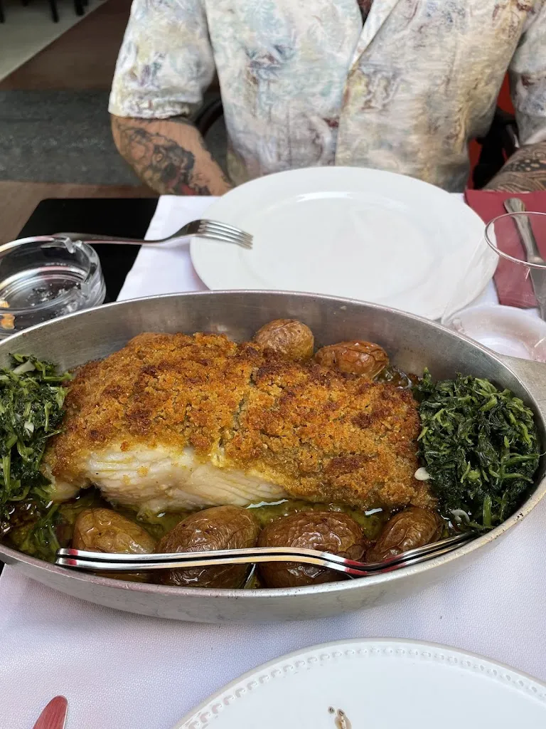 Naomi Cserne Hol_Bacalhoeiro_Nou de Gaià_review