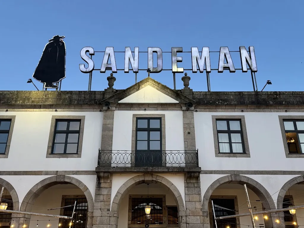 Kirk Pope_The George Terrace Bar_Nou de Gaià_review