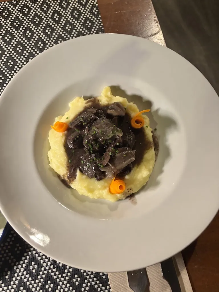 Gustė Danilevičiūtė_L'Ambigu_Palma dEbre_review