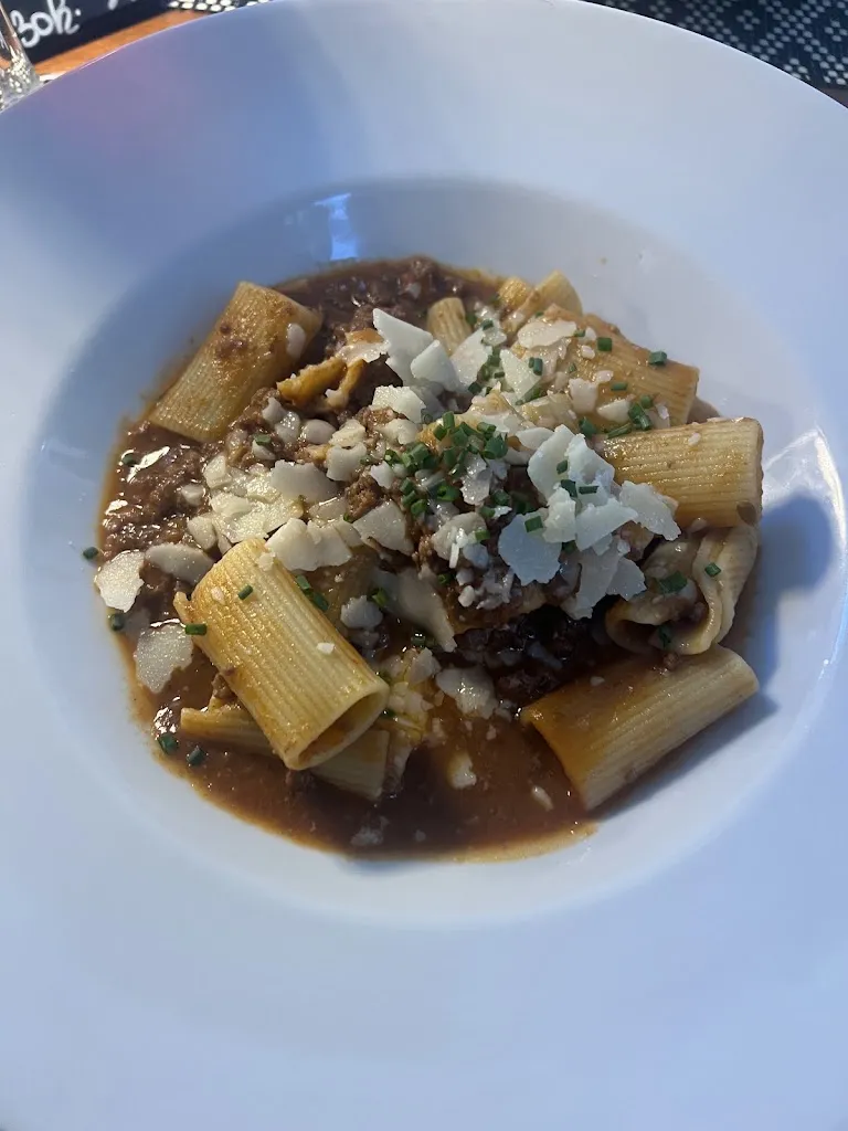 Nadia Almufte_L'Ambigu_Palma dEbre_review