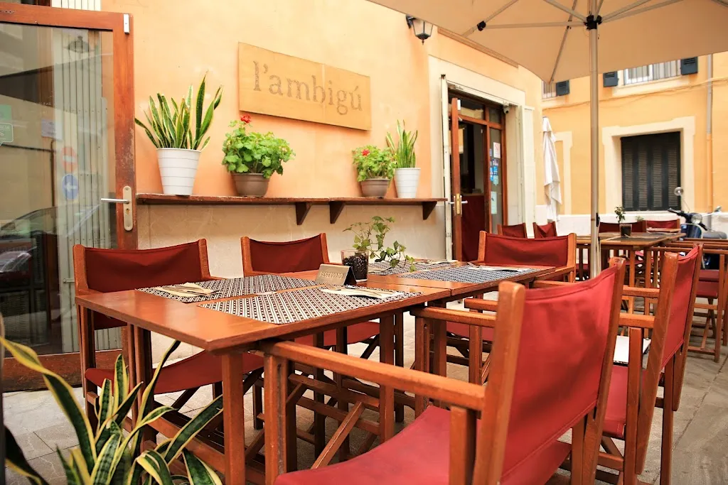 L'Ambigu_Palma dEbre_slider_image_1