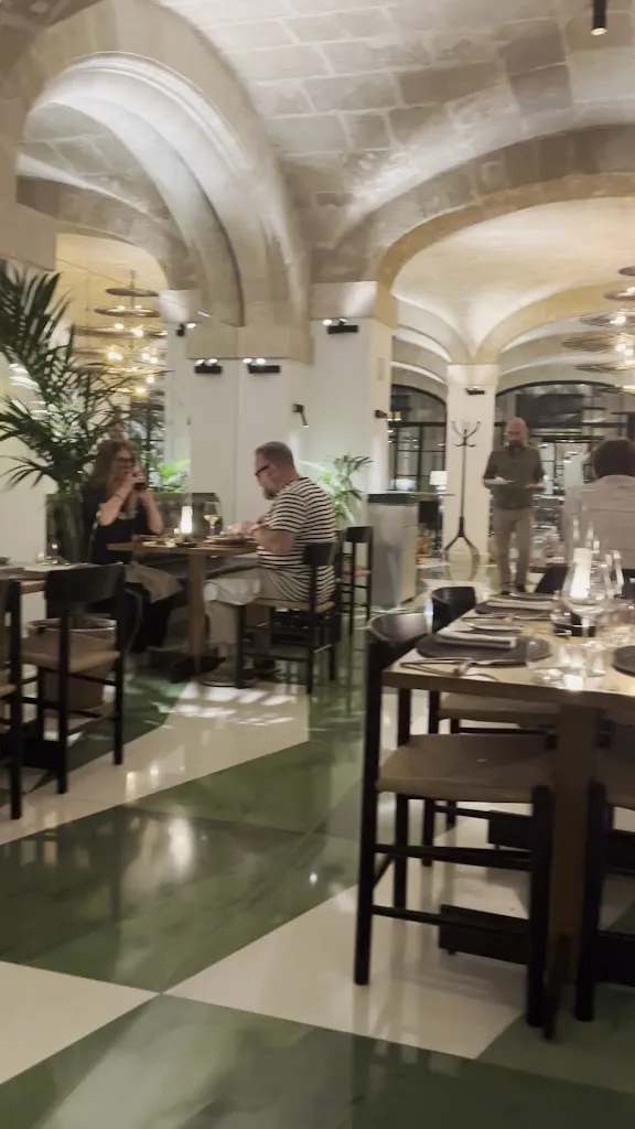 Frederik Van Hecke_Xalest_Palma dEbre_recensione