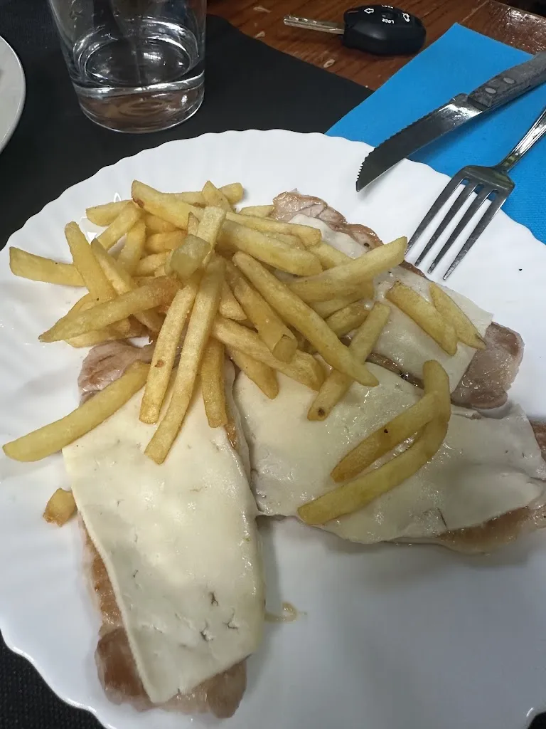 David Herreros_Bar Restaurant Torre Santa Maria Residencial_Pla de Santa Maria_review