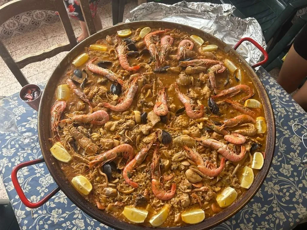 Bar Restaurant Torre Santa Maria Residencial restaurant in Pla de Santa Maria