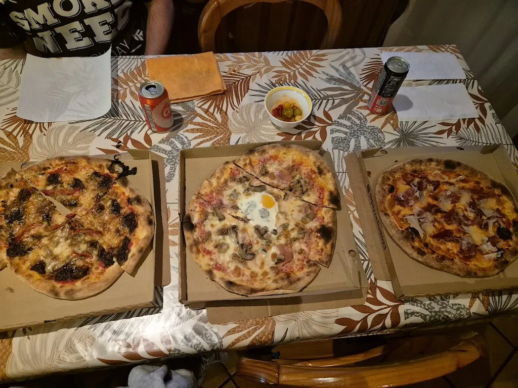 PIZZELIA_Pla de Santa Maria_slider_image_3