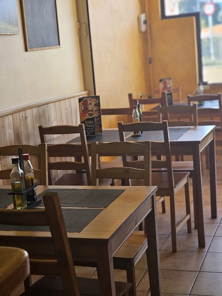 KEBAB LA PARADA (2)EL PLA DE SANTA MARIA restaurant in Pla de Santa Maria