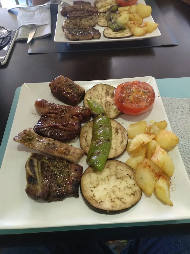 Menu_4U. Cafeteria & Restaurant_Pobla de Montornès_image_9