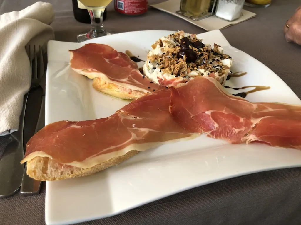 Isabel_Restaurant El Tastet_Pont dArmentera_review