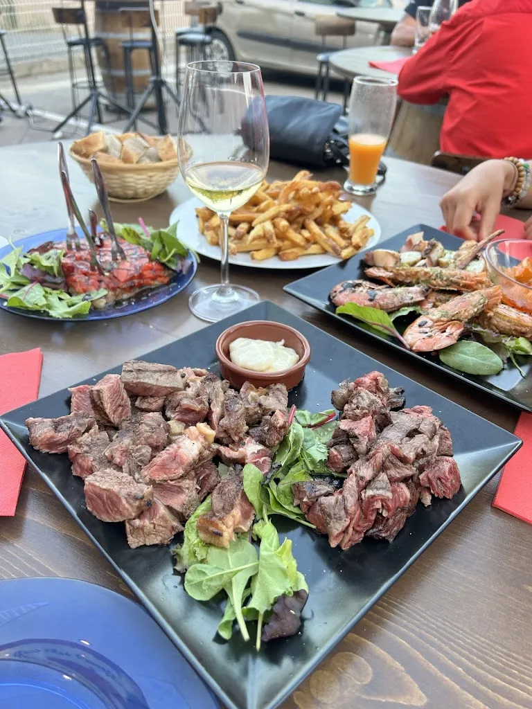 Pablo Veliz_Les Halles du Conflent_Prades_review