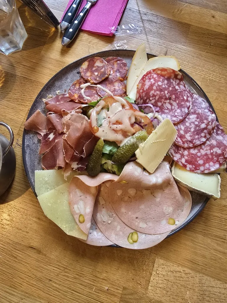 Alex Koslov_Le café de la Paix_Prades_recensione