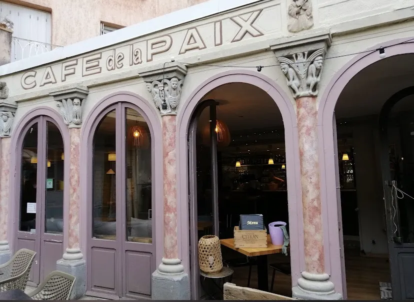 Le café de la Paix restaurant in Prades