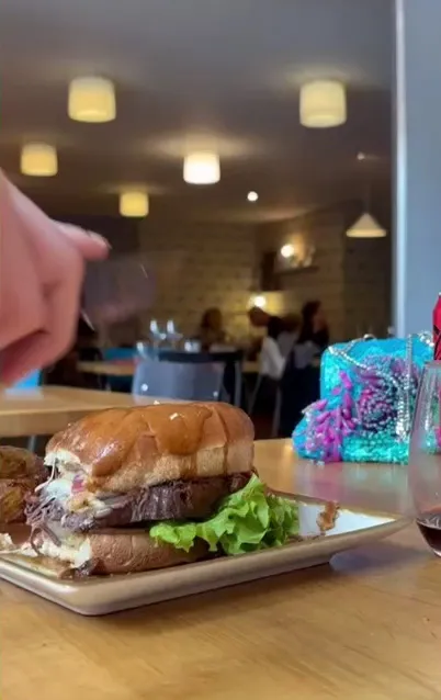 Le café de la Paix_Prades_slider_image_2