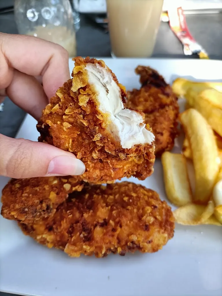 Lauriane Eysseric_Le P'tit resto de Fabio_Prades_review