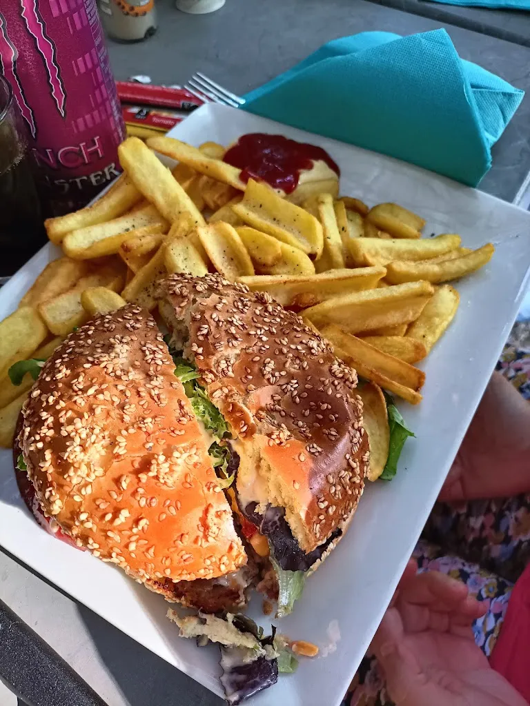 Le P'tit resto de Fabio restaurant in Prades