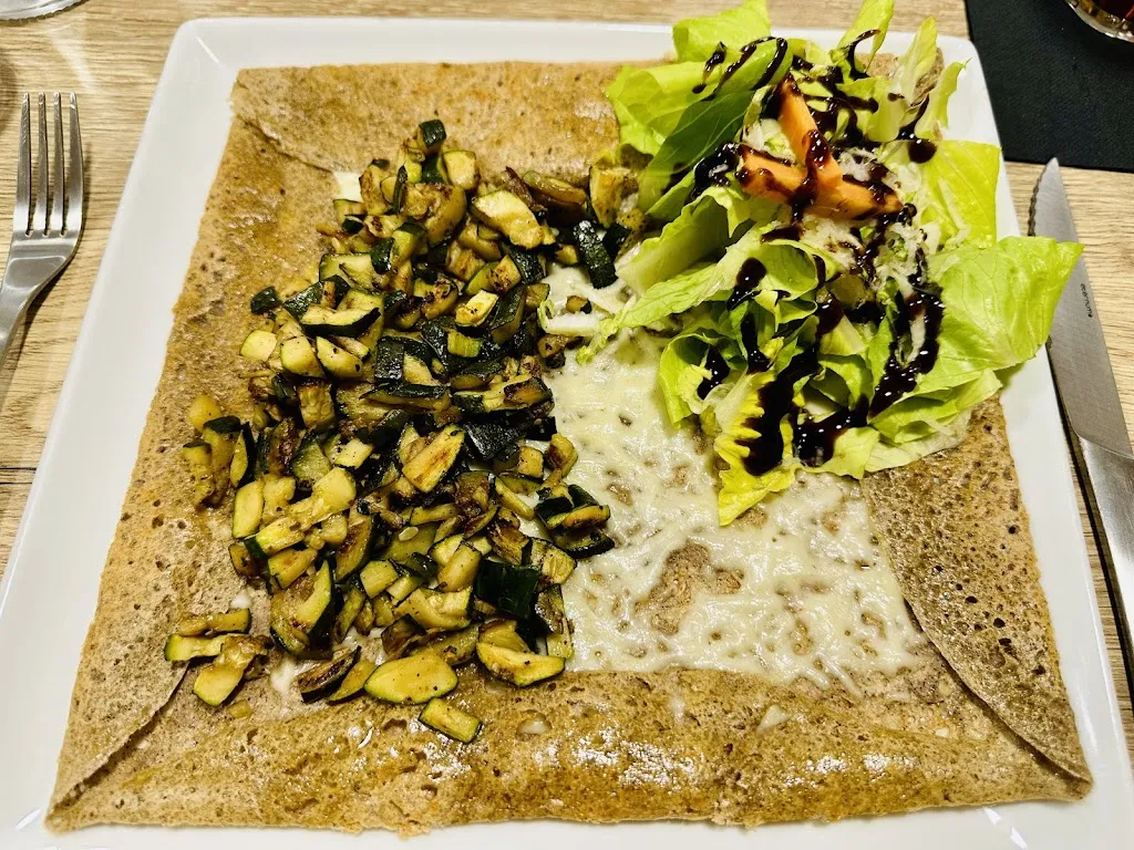 Annika Brage_Creperie du centre_Prades_review