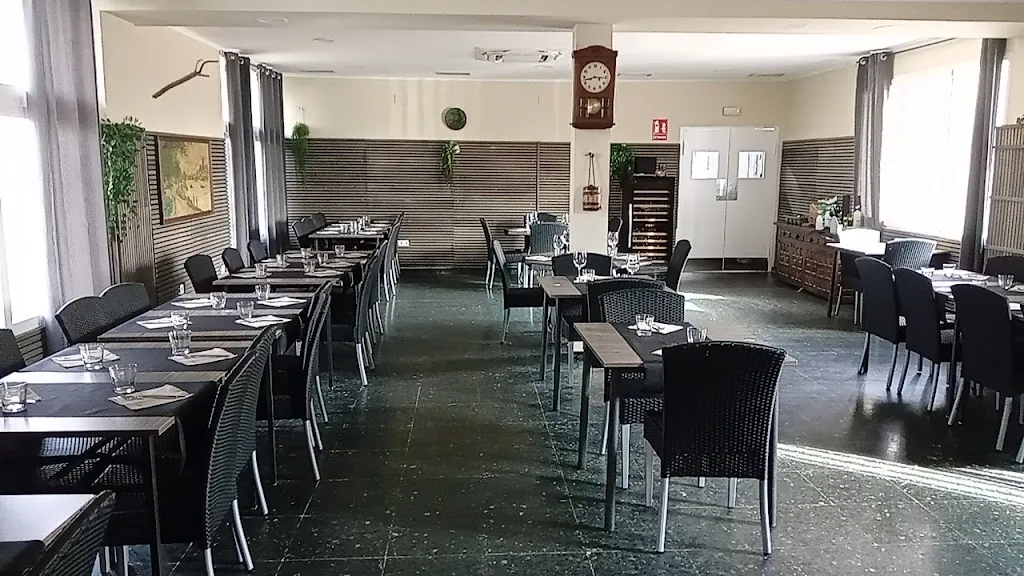 Bar Restaurant Poliesportiu_Riba-roja dEbre_slider_image_1