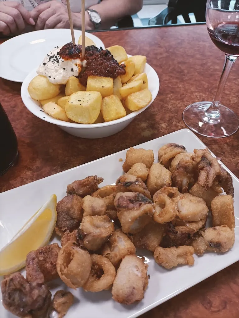 Cinta Gas_La Societat_Riudecanyes_review