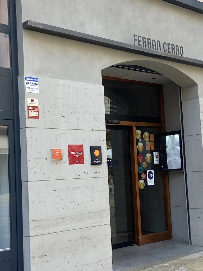 Ferran Cerro Restaurant_Reus_slider_image_3