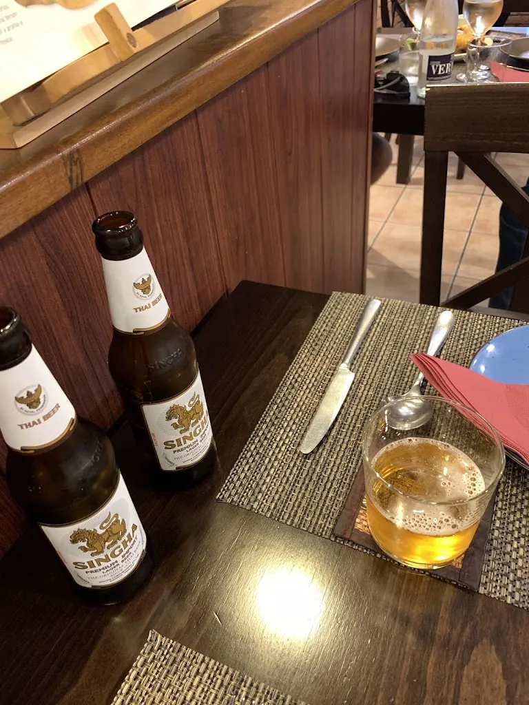 Br Fe_Little Bangkok_Reus_review