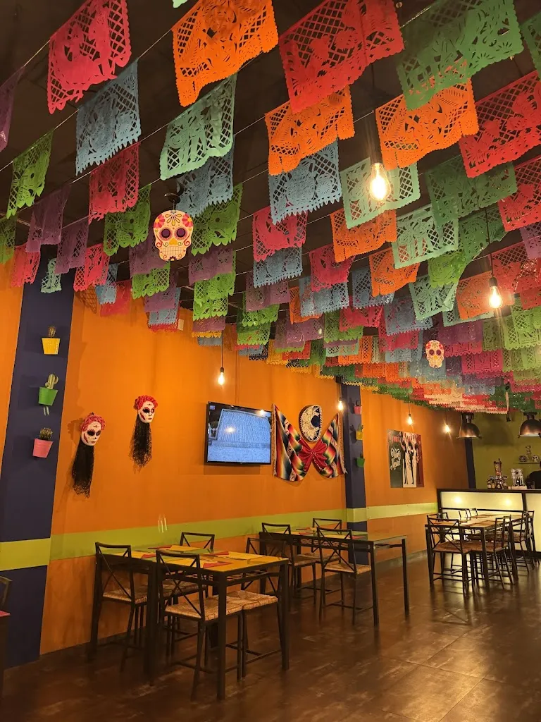 Tacos La Mexicanita Reus_Reus_slider_image_3