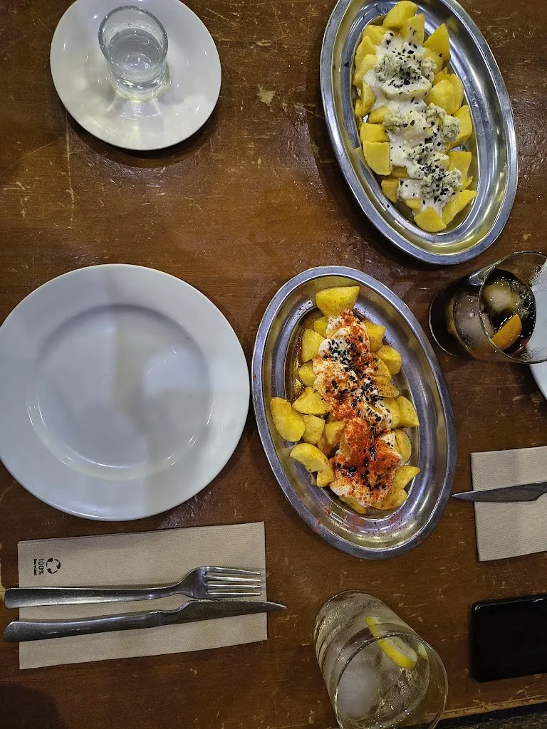 Ivona Octavia Laiu_Xivarri Gastronomía SLU_Reus_review