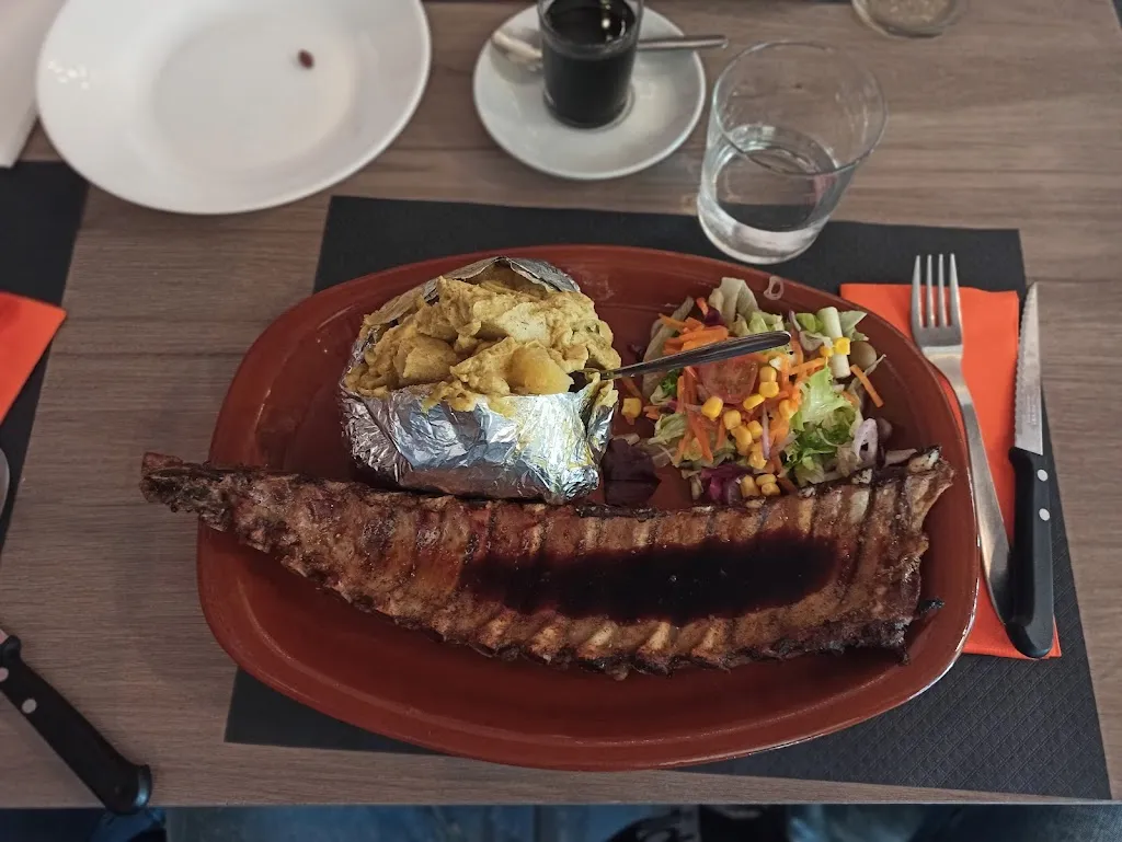 Francisco Javier García Gómez (Fran García)_Brasería COSTILLAR DE REUS_Reus_review