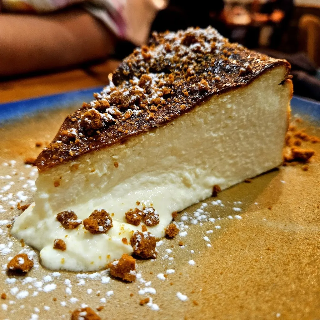 Mario R_La Marieta platets i tapes_Reus_review