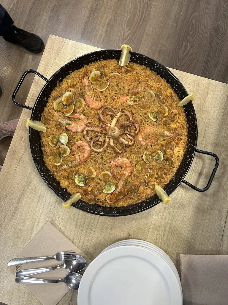 irina dryaeva_RESTAURANT TRIANGLE_Roquetes_review