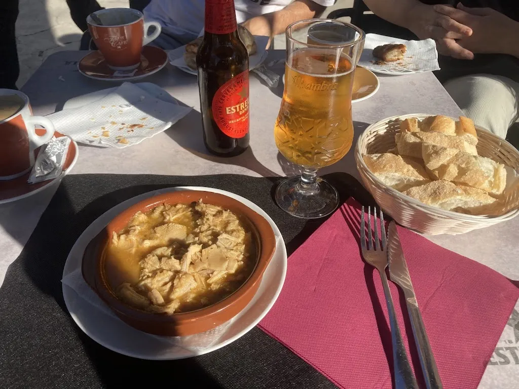 Toni Lopez_Bar La Lira_Roquetes_review